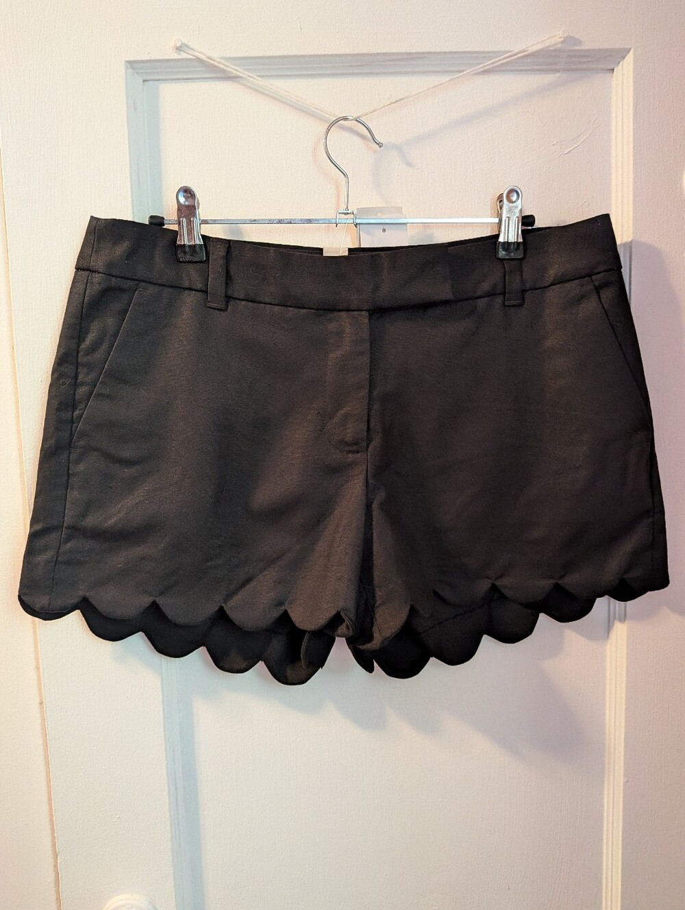 NWT J. Crew Linen-Cotton Scalloped Hem Shorts Black 4” Inseam - Size 6